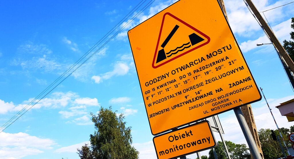 mosty zwodzone w rybinie